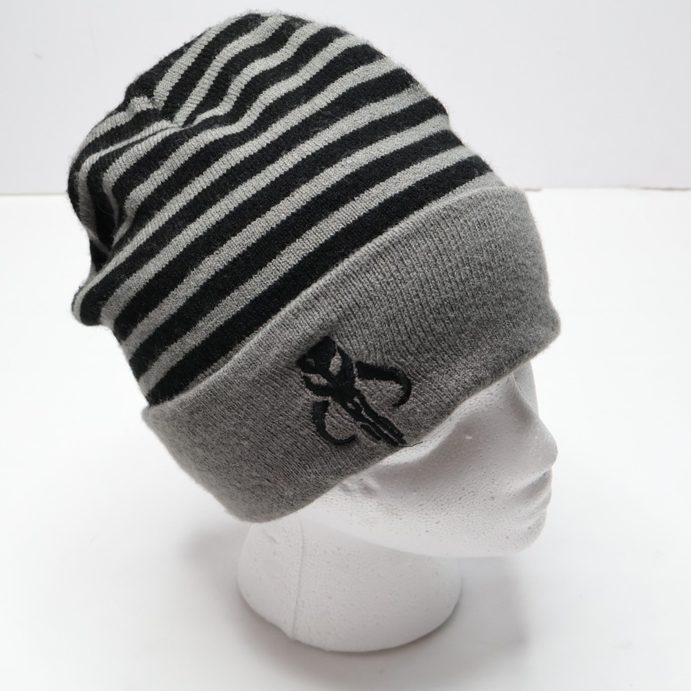 Star Wars Mandalorian Gray Striped Beanie Mens Hat Mythosaur Skull Gift Disney